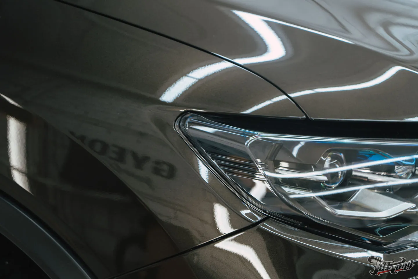 Полировка кузова с покрытием керамикой и мойка подкапотного пространства для Nissan X-trail